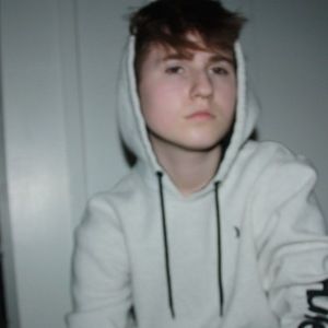 Meet your Posher, Ashton